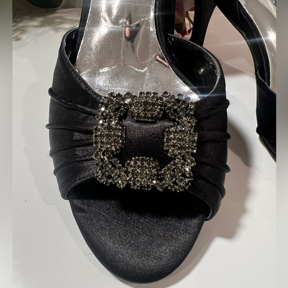 ANNIE  Black Satin Women's Heels/size 8 - Picture 5 of 10